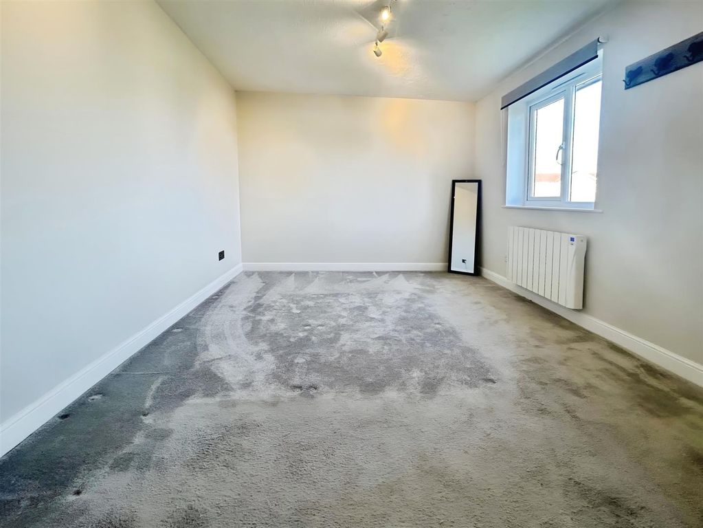 Property photo 2 of 9 263Ec794-Master.Jpg
