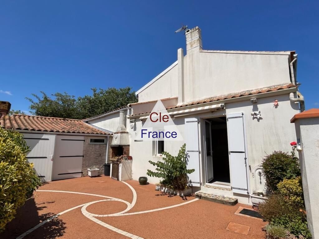 Property photo 1 of 5