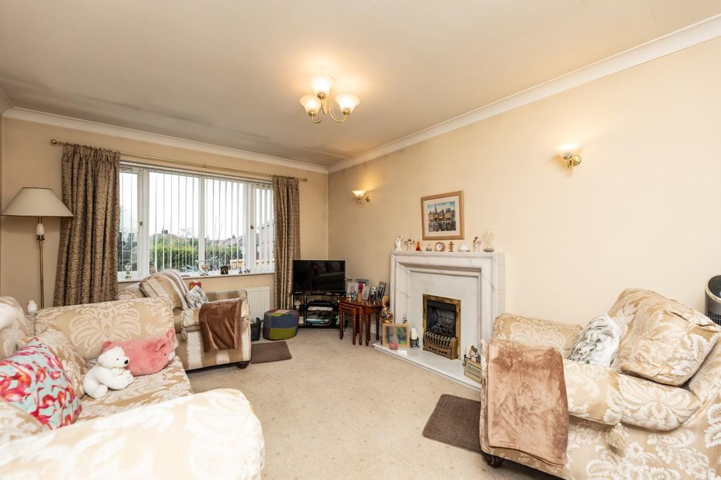 Property photo 3 of 11 5C5A6171.Jpg