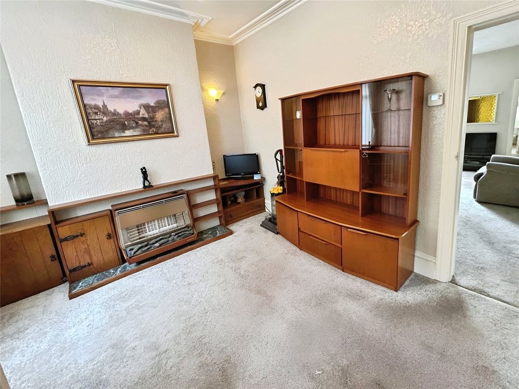 Property photo 2 of 13 Sitting Room