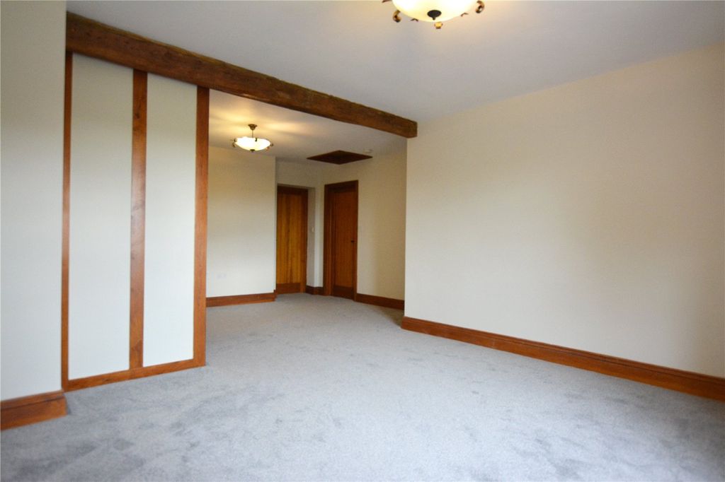 Property photo 3 of 9 Picture No. 06