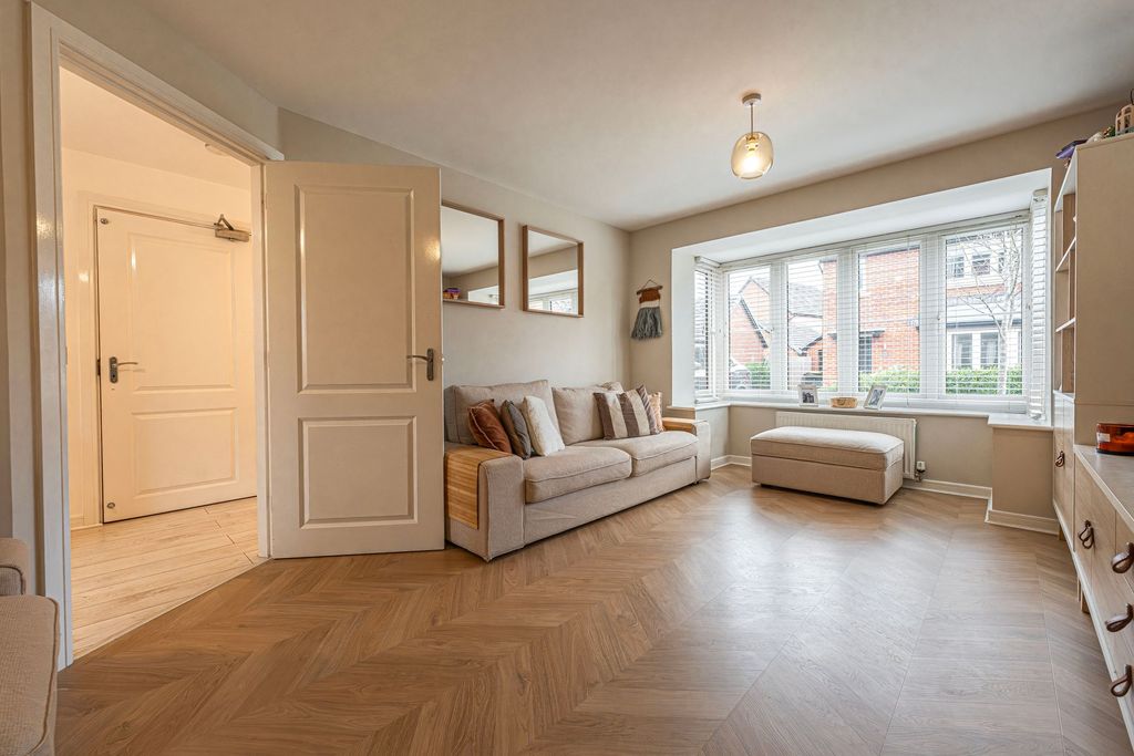 Property photo 3 of 36