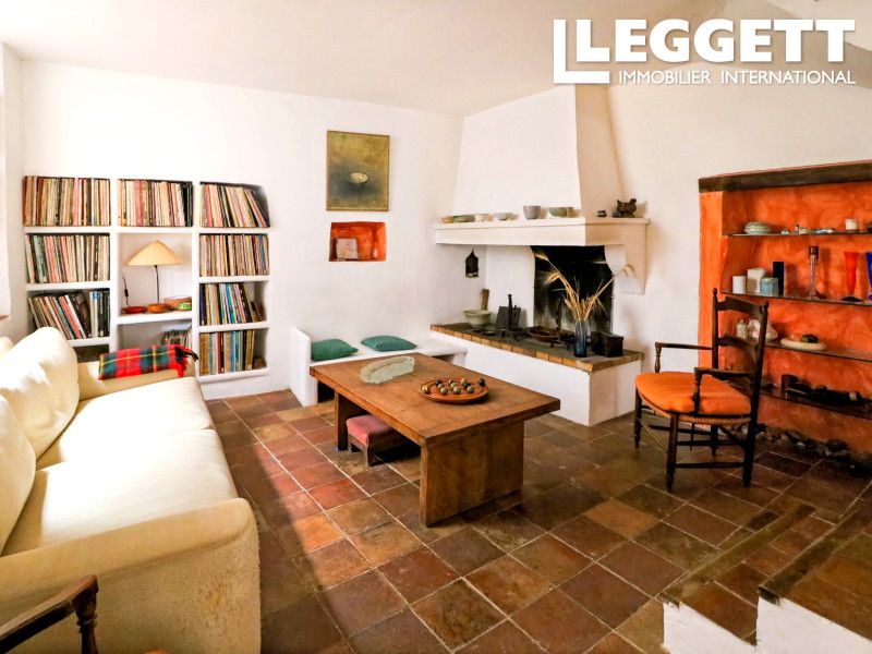 Property photo 3 of 10