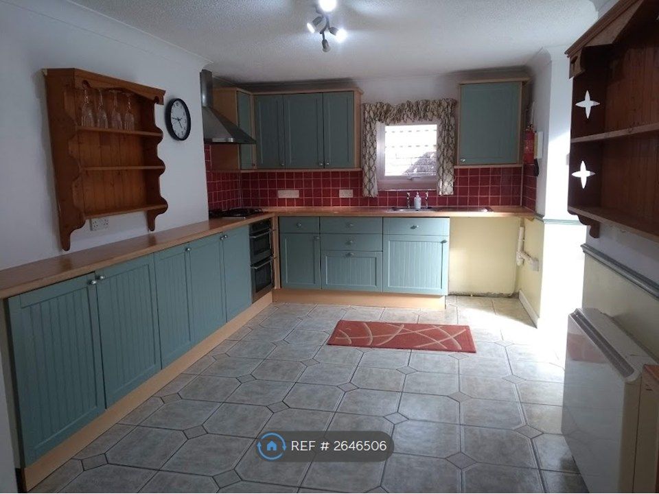 Property photo 1 of 24 Kitchen