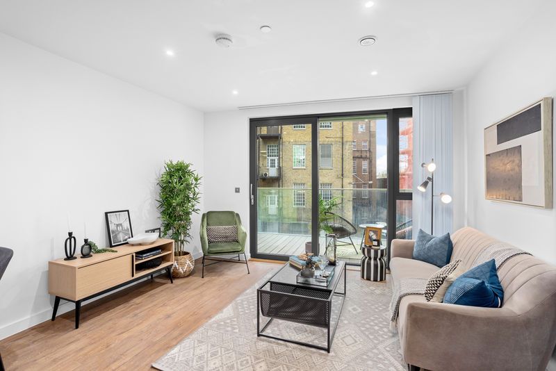 Property photo 3 of 7 Photo 6