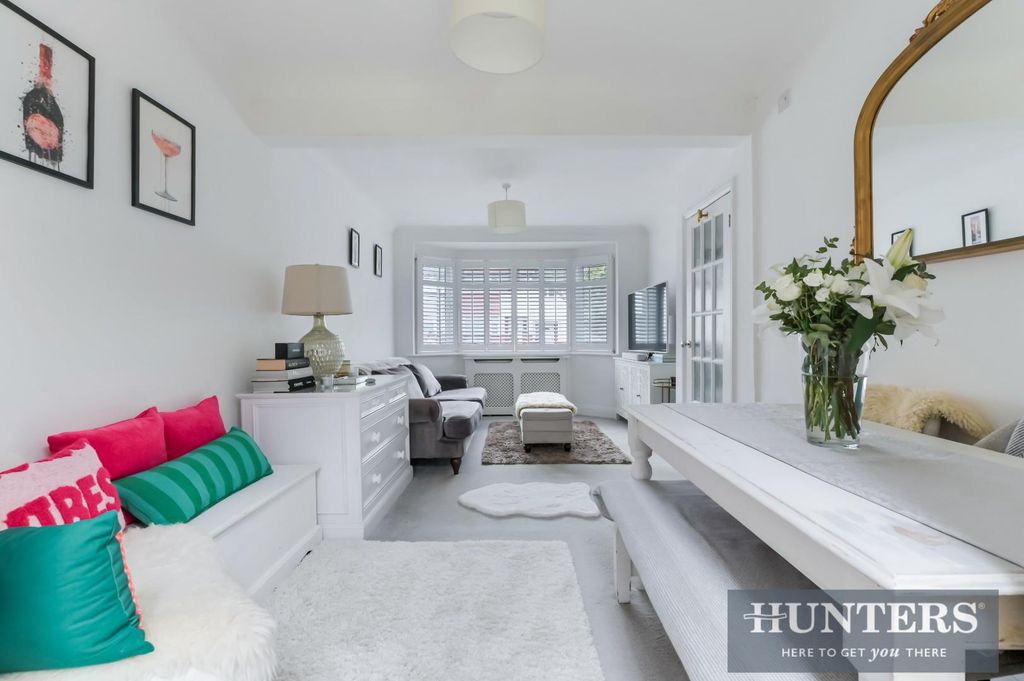 Property photo 2 of 17 Buckland Way 13.Jpg