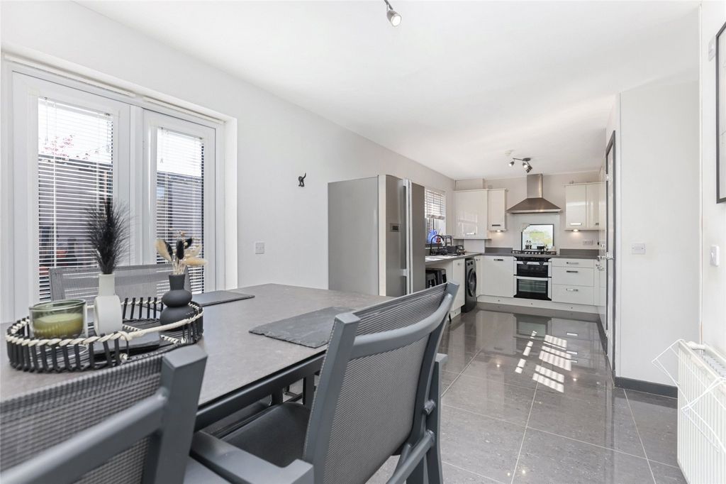 Property photo 3 of 21 Picture No. 05