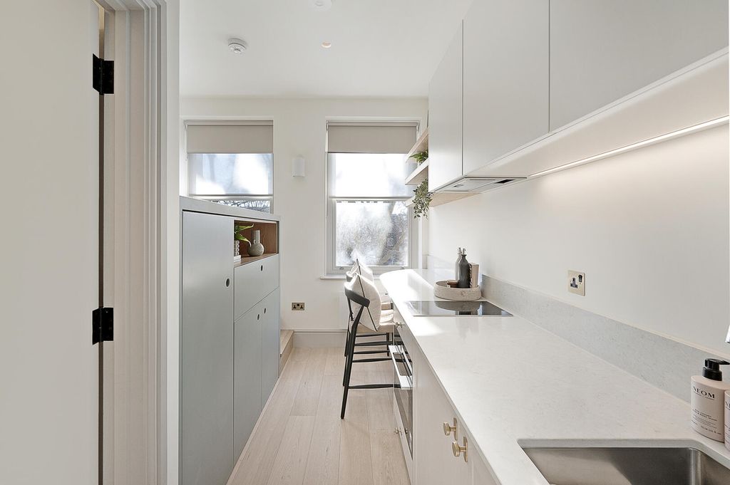 Property photo 2 of 12 Flat 18 (1).Jpg