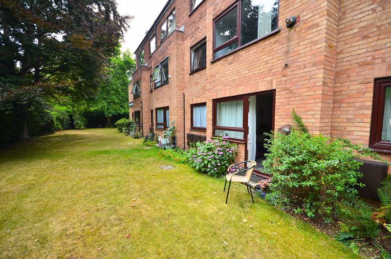 Property photo 3 of 6 Photo 6