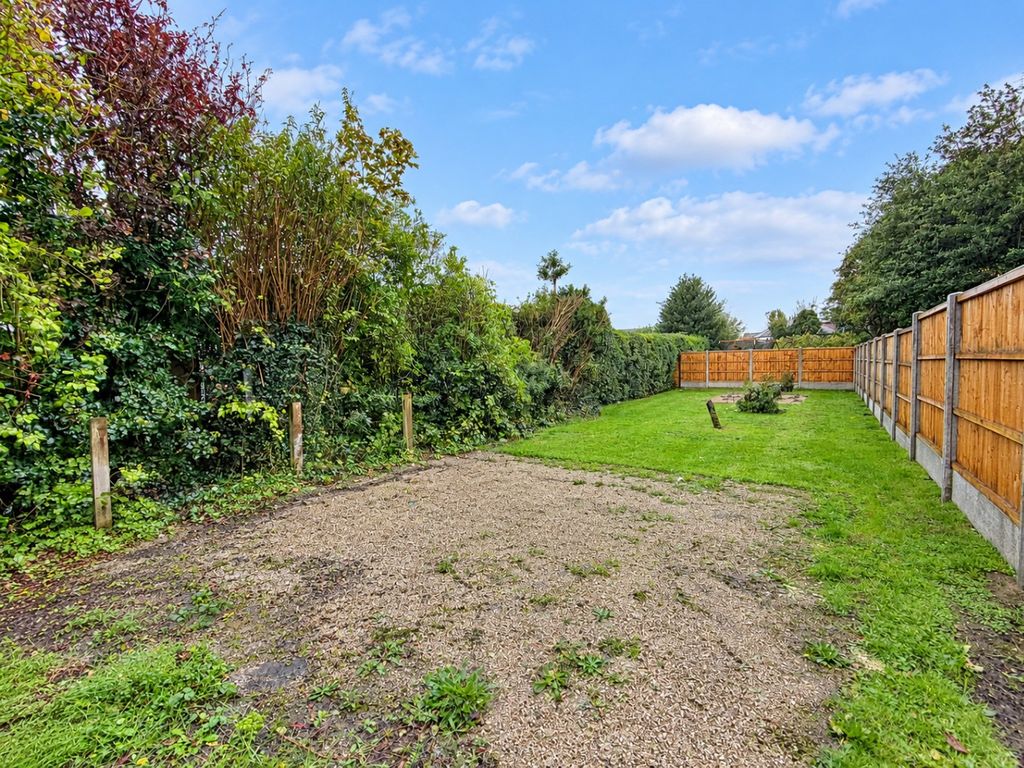 Property photo 2 of 10 6100073