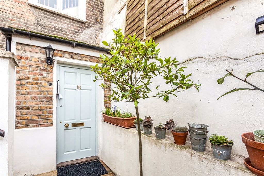 Property photo 2 of 11 Picture No. 10