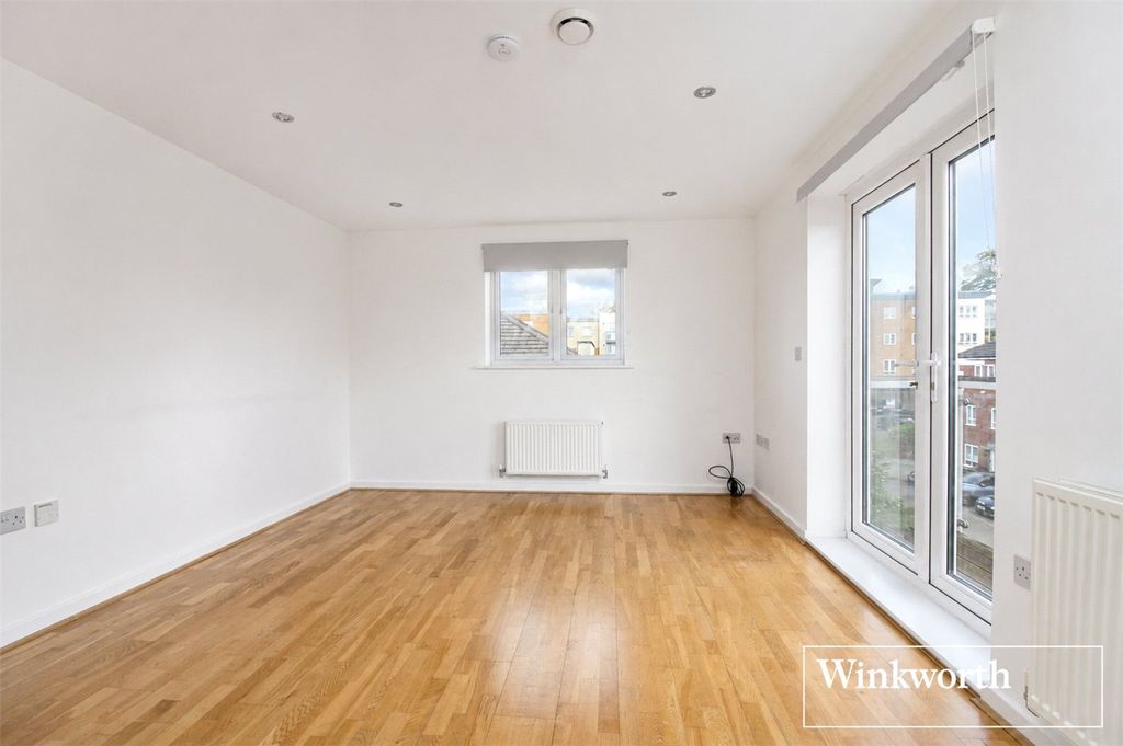 Property photo 2 of 11 Picture No. 59
