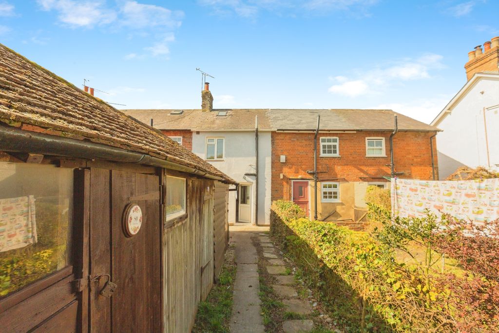 Property photo 2 of 18 2025-04-12-80Brookstreetastonclintonaylesburyhp225Et-1001787980-1495