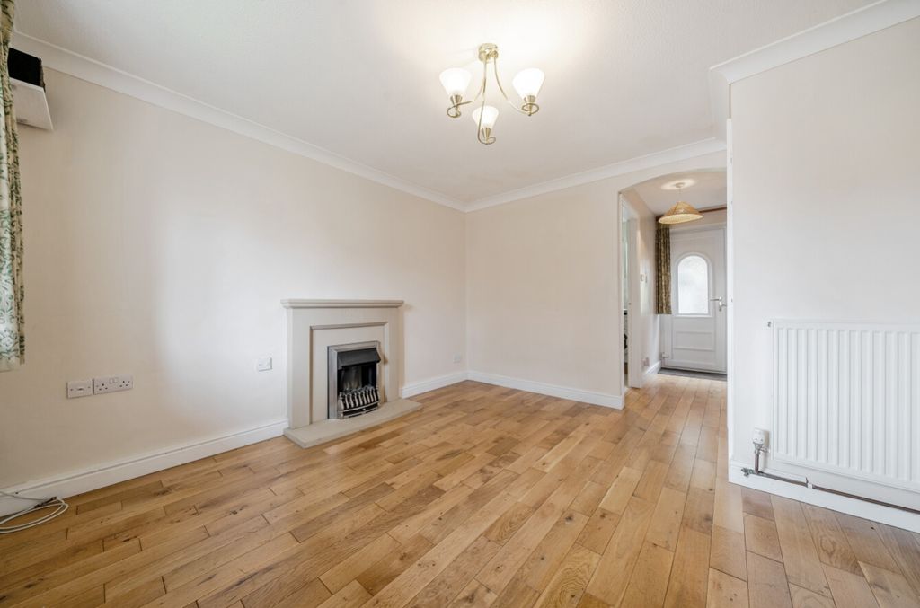 Property photo 2 of 10 1348787-6-68B96c95522Bf