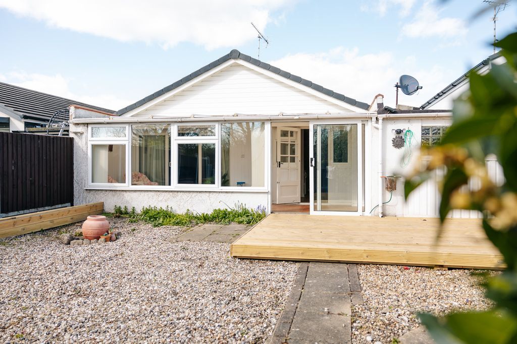 Property photo 3 of 34