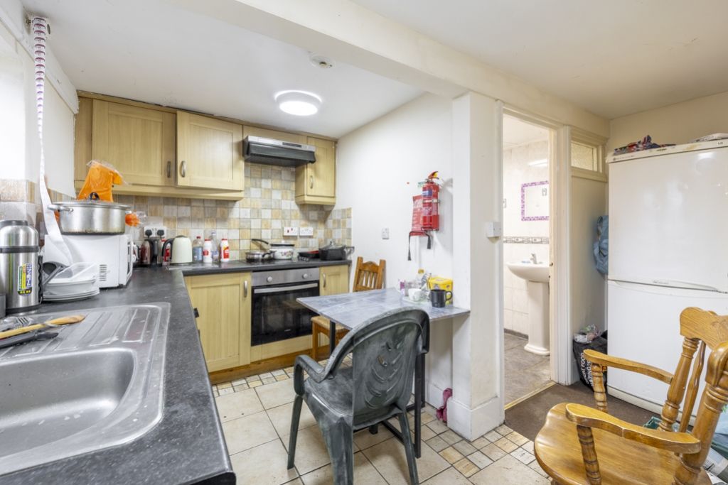 Property photo 2 of 7 83B High Street (Boston)-6