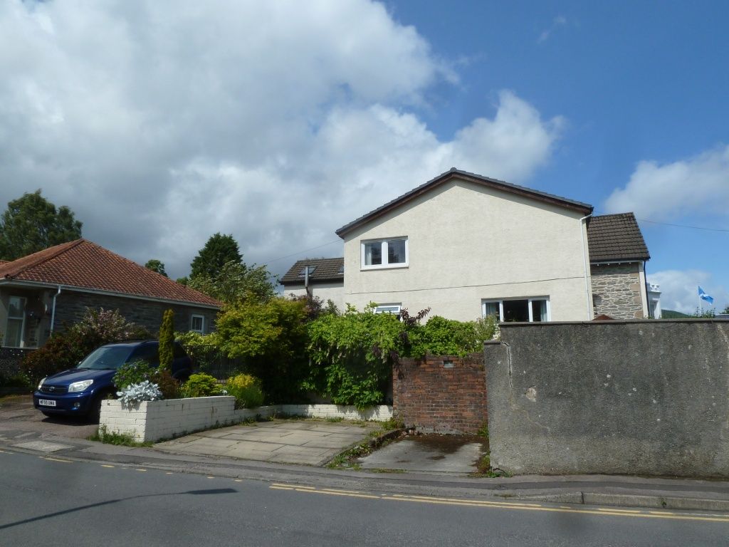 Property photo 3 of 25