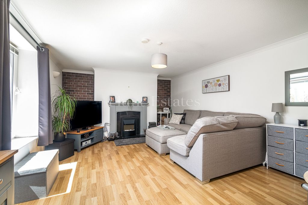 Property photo 1 of 18 Main Image