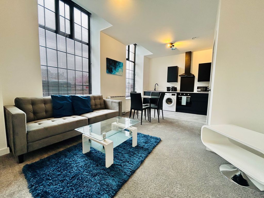 Property photo 2 of 5 Living Room