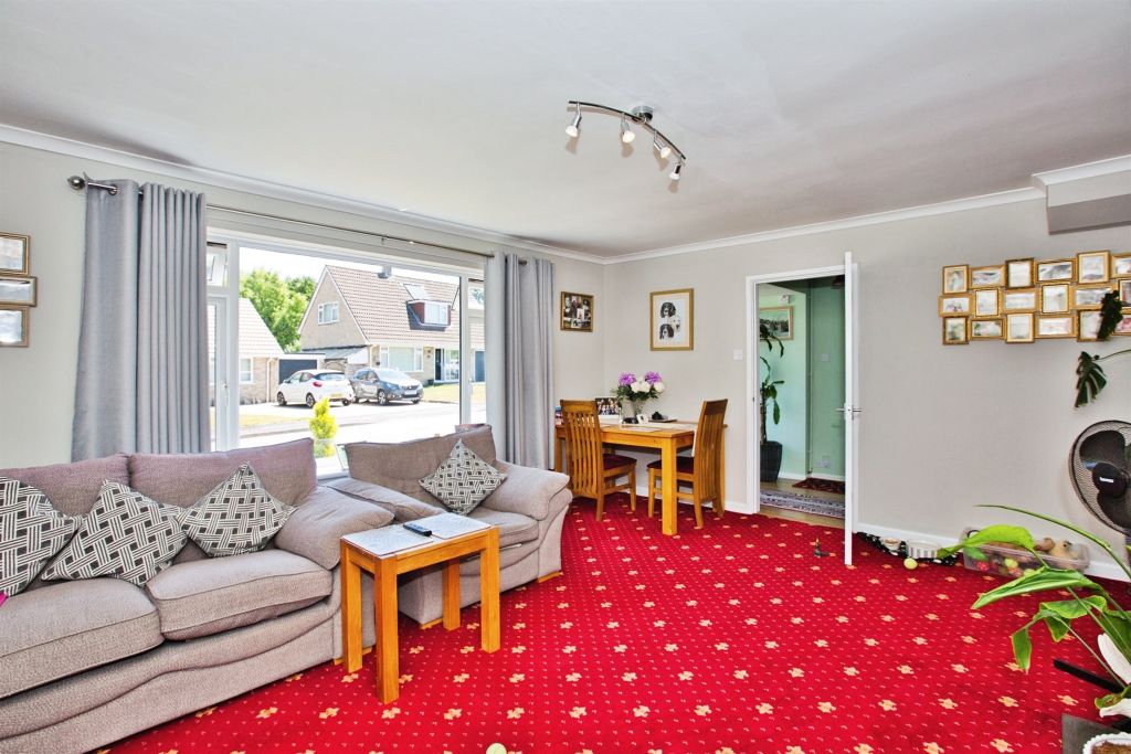 Property photo 2 of 17