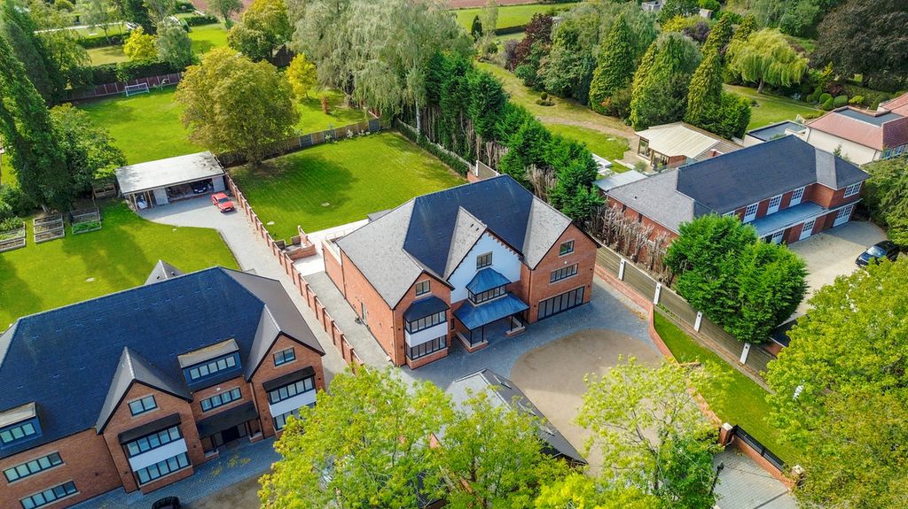 Property photo 1 of 44