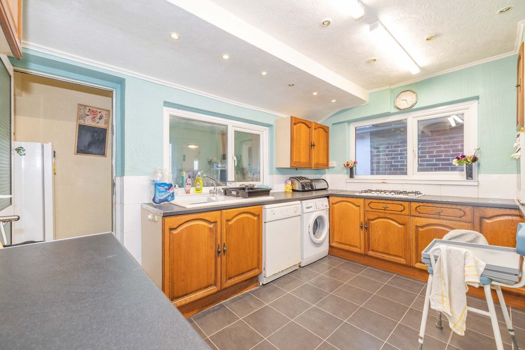 Property photo 2 of 13 Picture 2