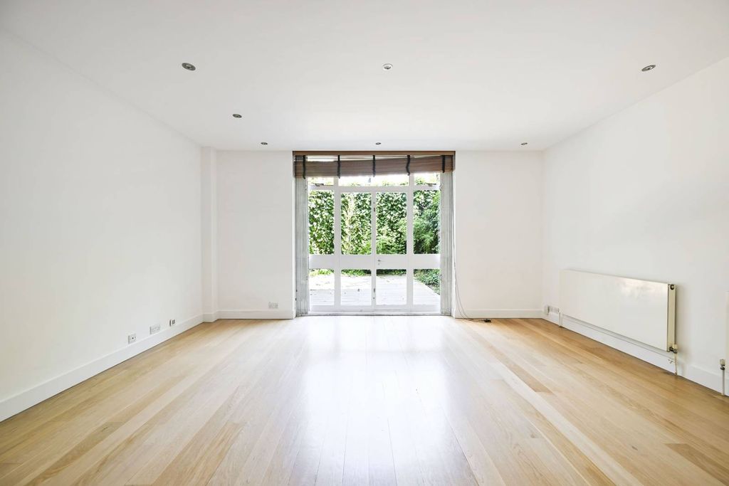Property photo 2 of 38