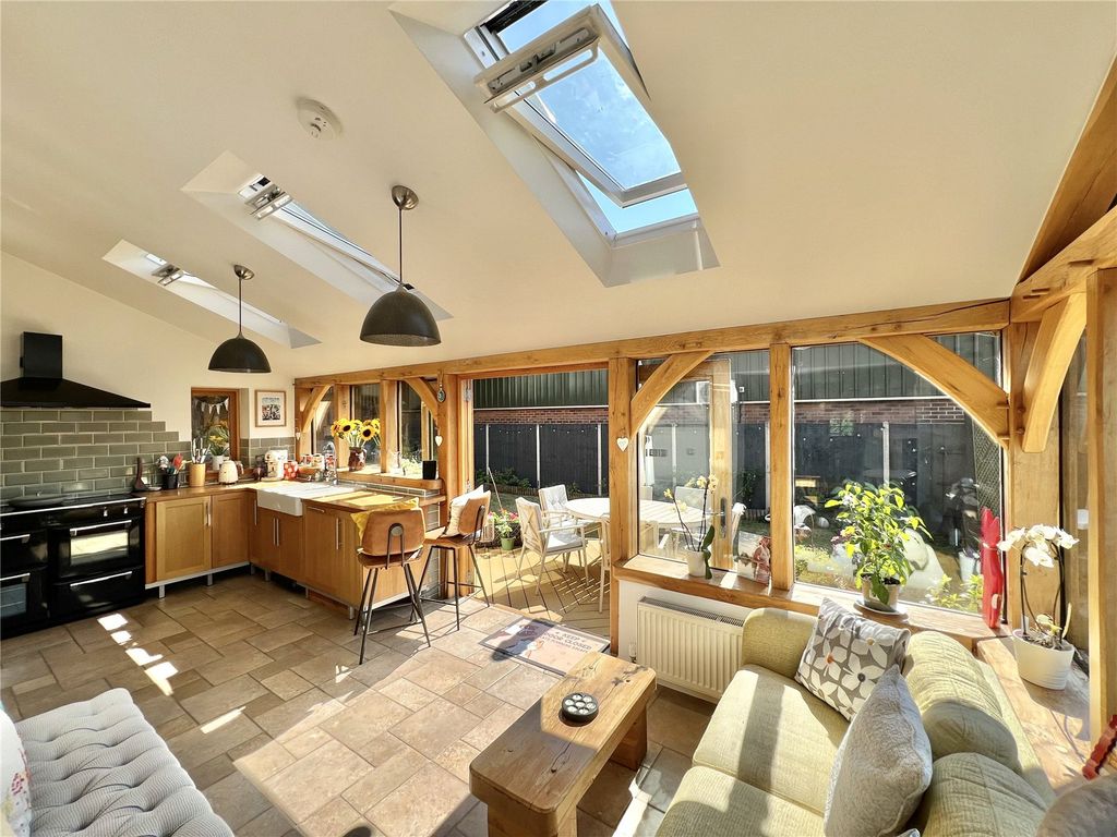 Property photo 3 of 22 Picture No. 04