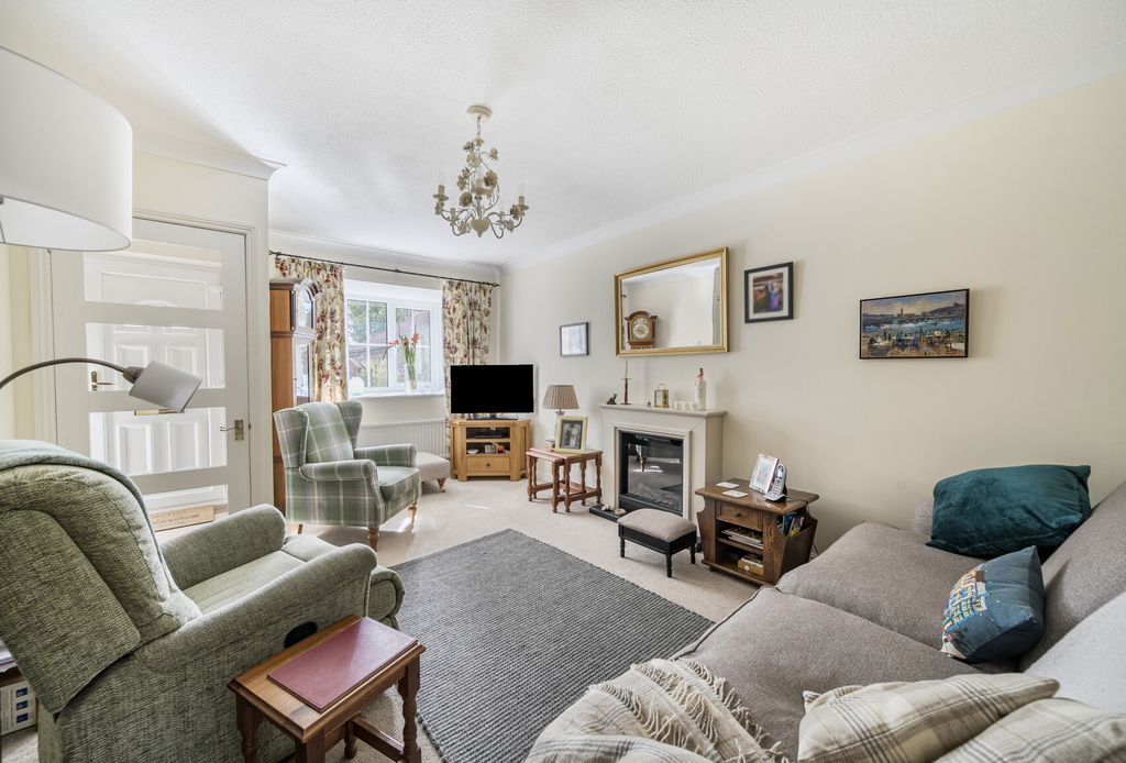 Property photo 3 of 20 1358784-13-68d413...