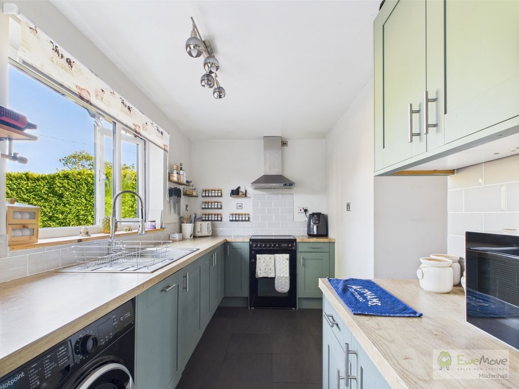 Property photo 3 of 14 Ewemove Mildenhall Eriswell Road Kitchen 2