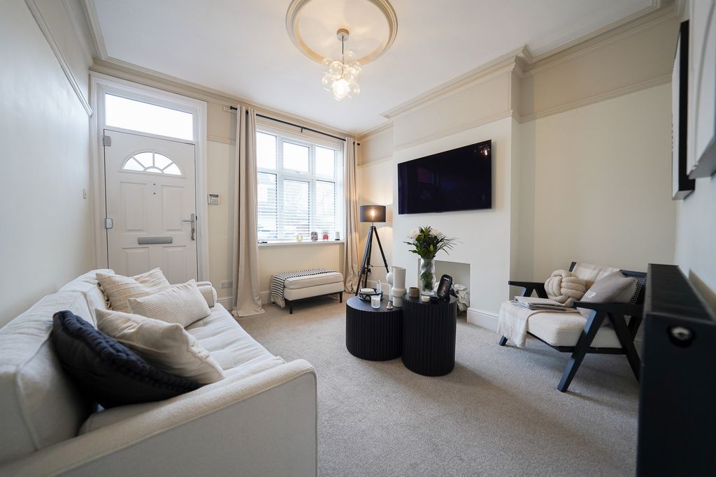 Property photo 1 of 17 Dsc08409