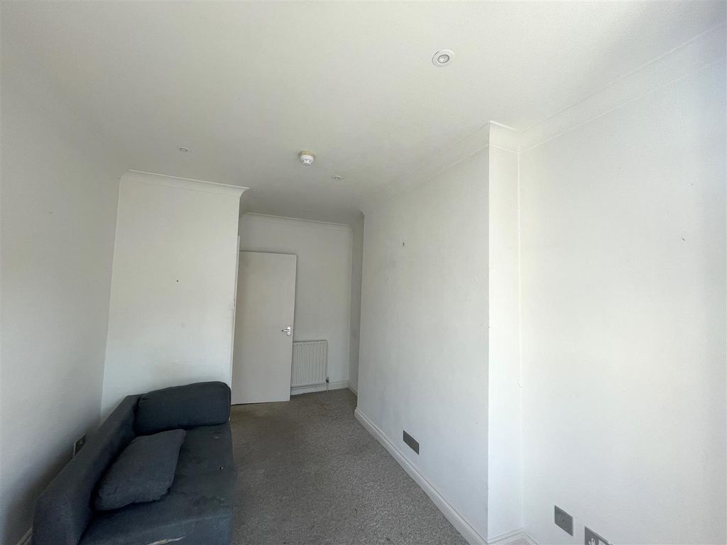 Property photo 3 of 7 Img_1637.Jpg