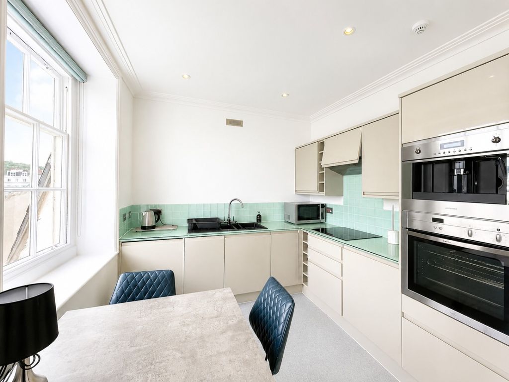 Property photo 3 of 8 5161852