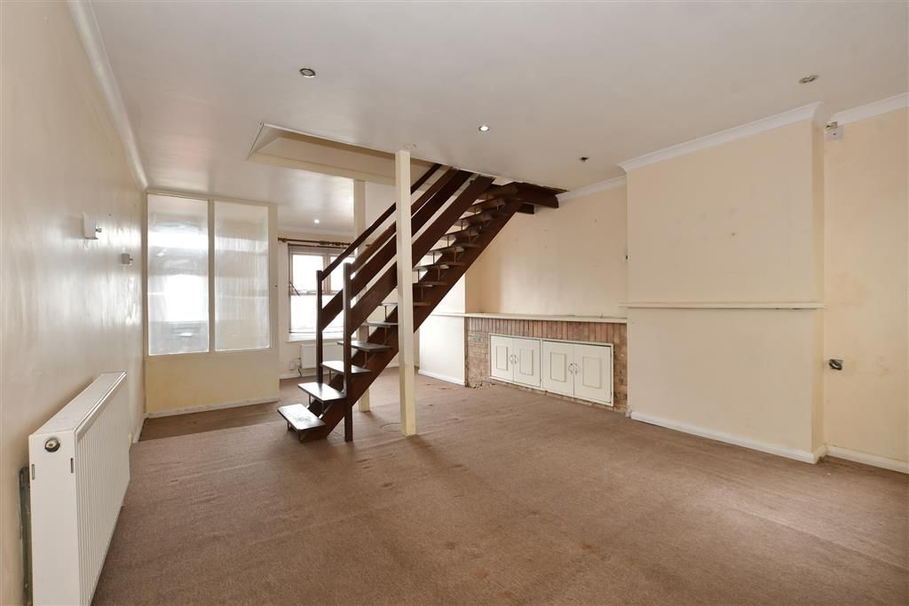 Property photo 1 of 7 Lounge/Dining Room