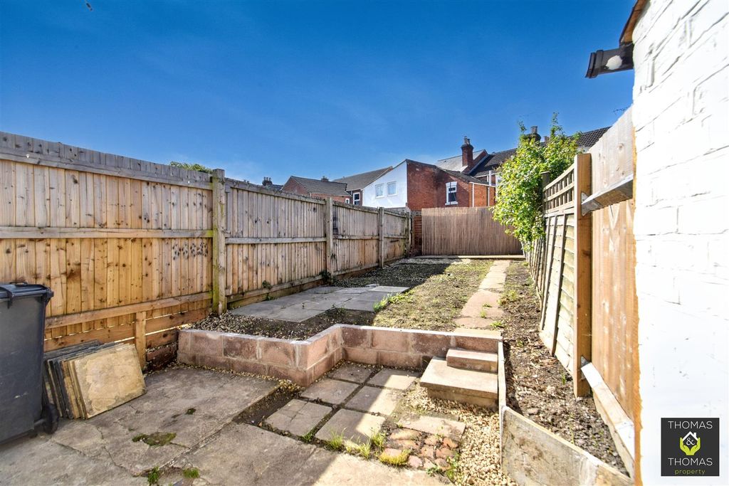 Property photo 2 of 13