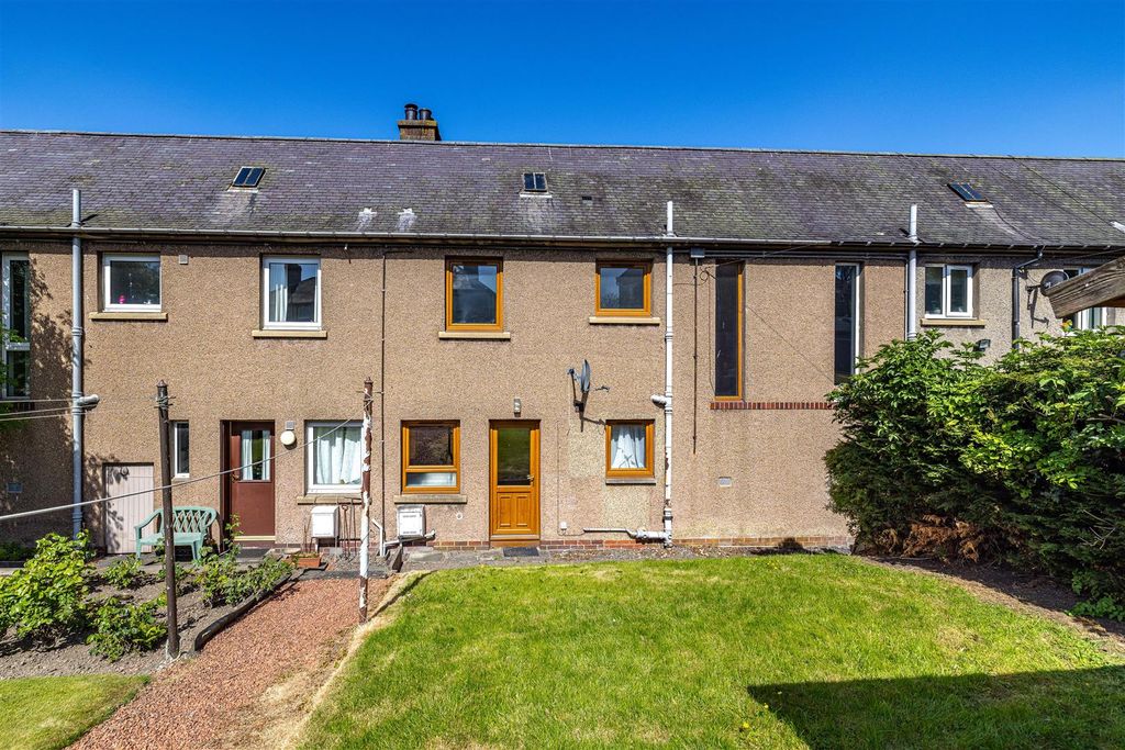 Property photo 3 of 28 11 Anderson Road Selkirk 29.Jpg