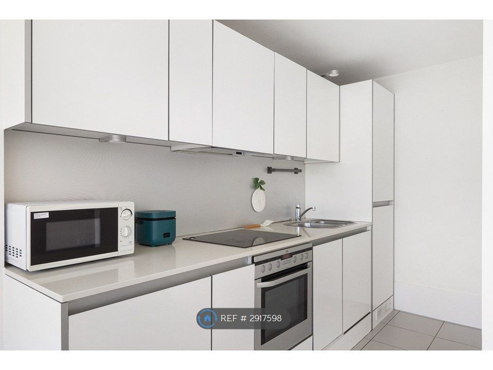 Property photo 3 of 14 Kitchen - Fully Equipped