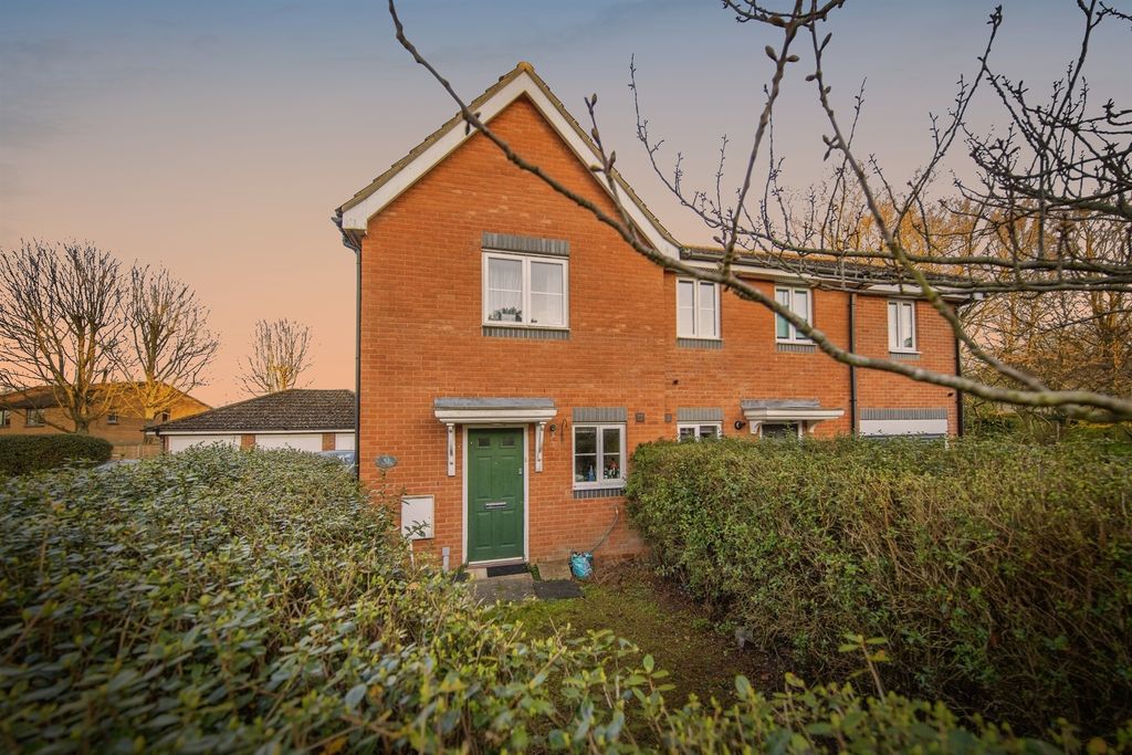 Property photo 1 of 17