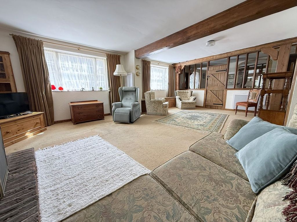 Property photo 2 of 36