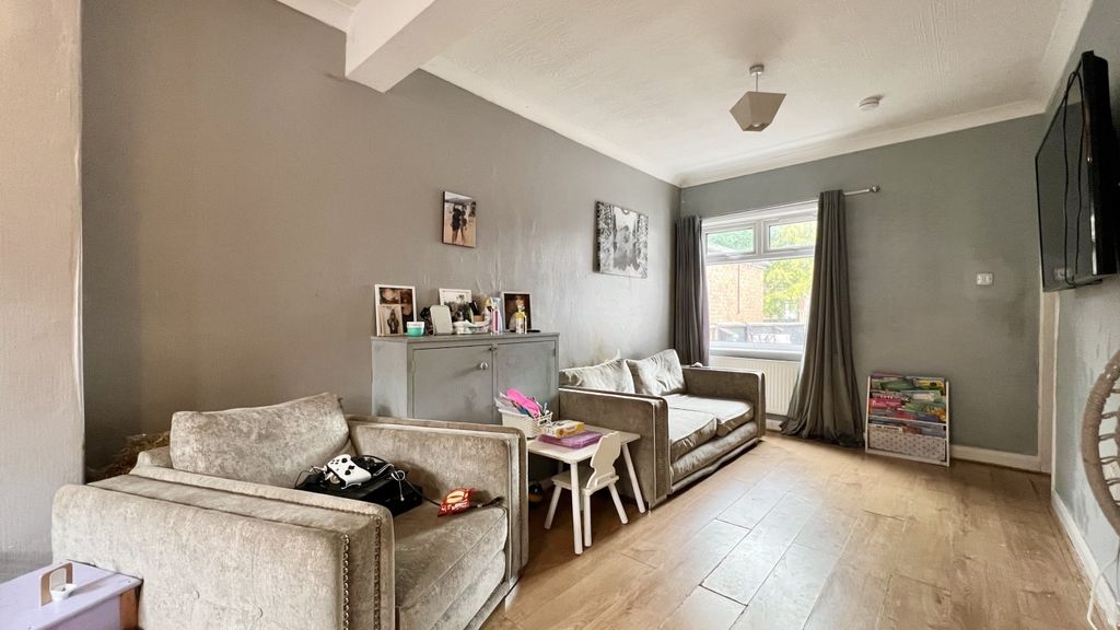 Property photo 3 of 17 Img_6922