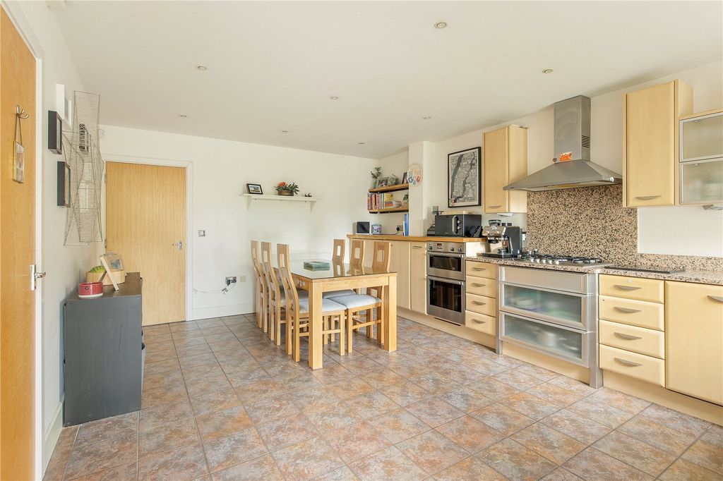 Property photo 3 of 13 Kitchen
