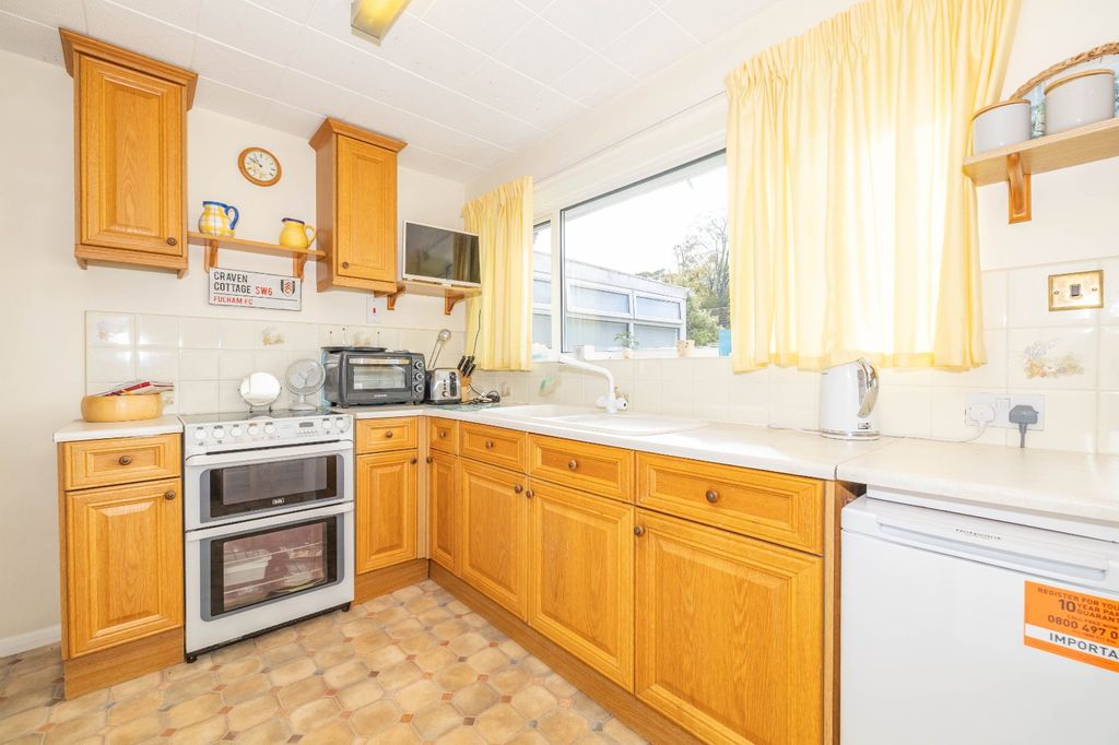 Property photo 3 of 12 Picture 3