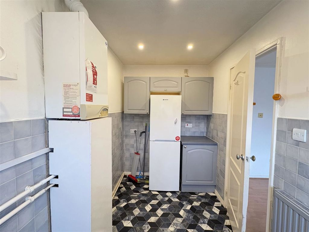 Property photo 2 of 15