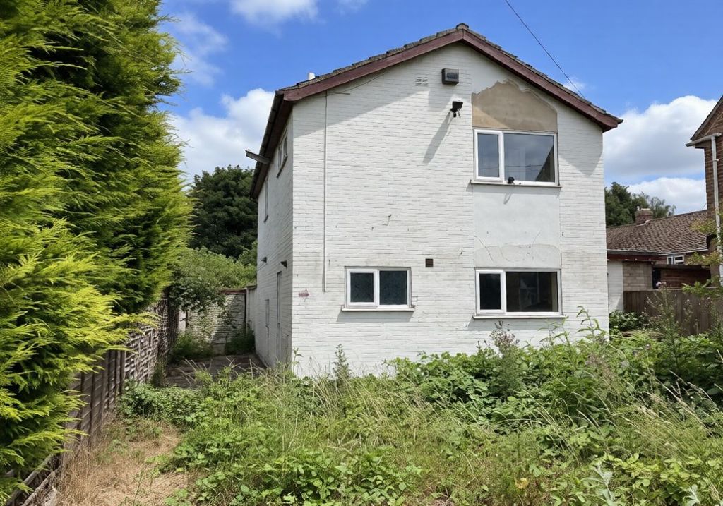 Property photo 1 of 3