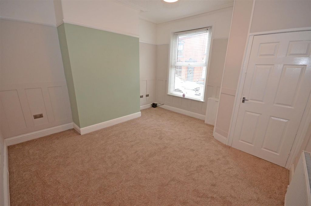Property photo 2 of 19 01A.Jpg