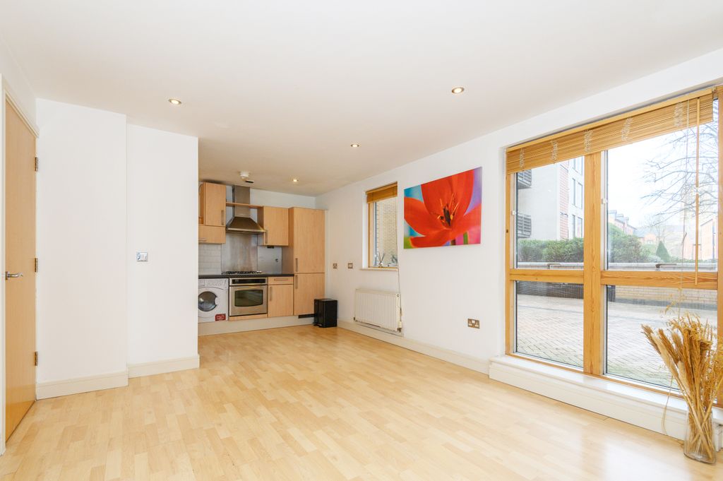 Property photo 2 of 9 _D782514-20