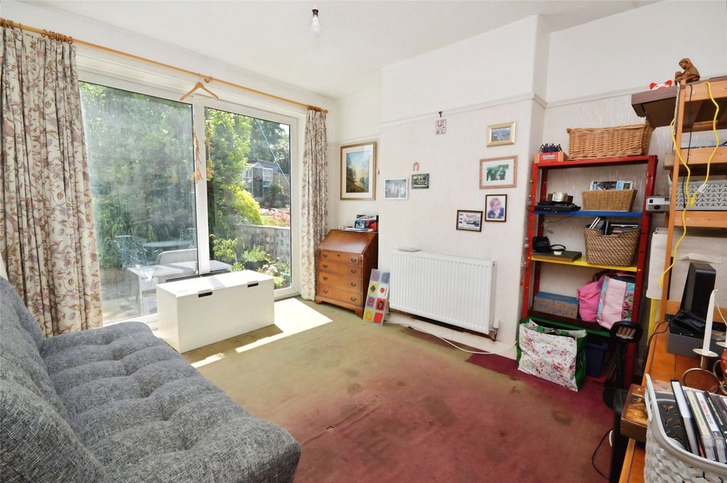 Property photo 3 of 14 Picture No. 12