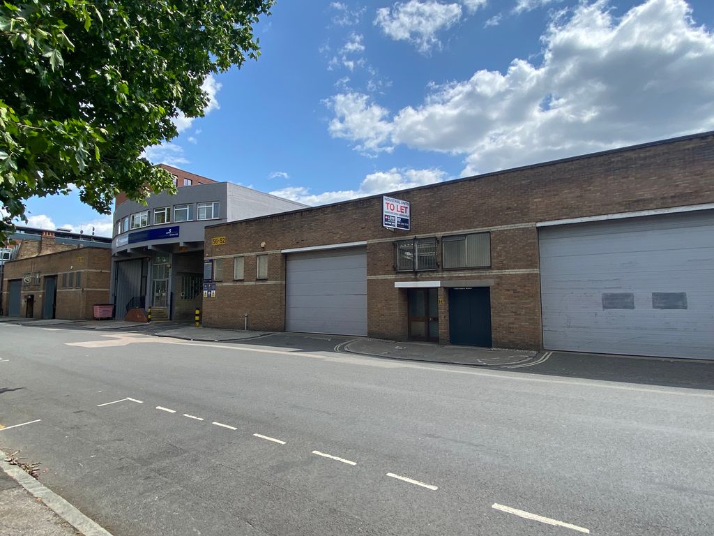 Property photo 1 of 5