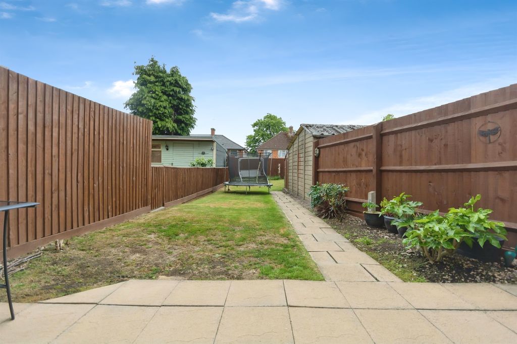 Property photo 2 of 14