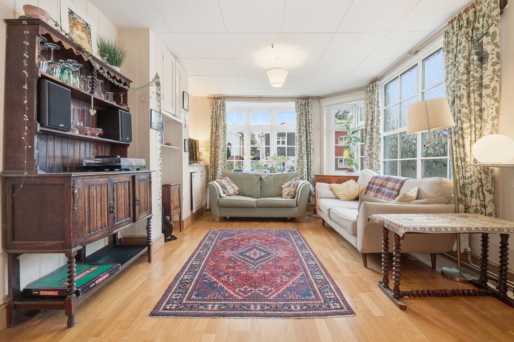 Property photo 3 of 29